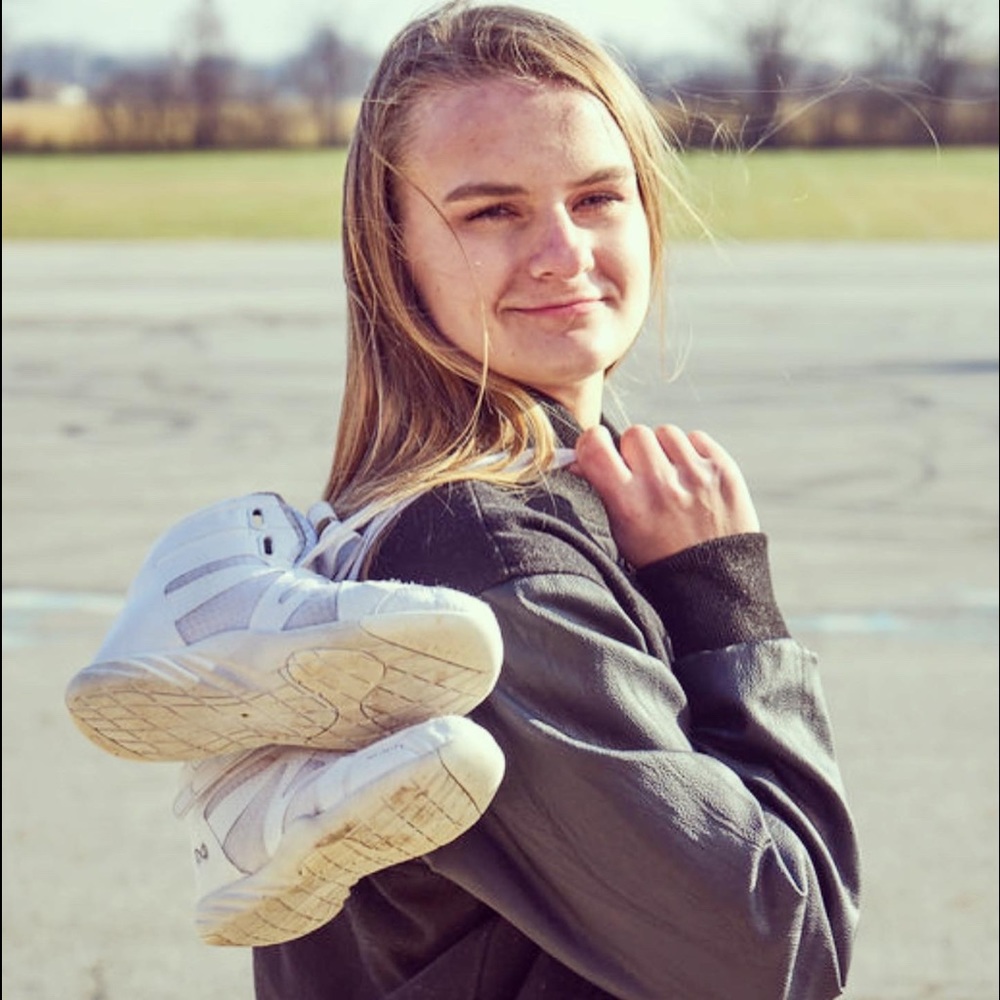 Meet your Posher, Emilie